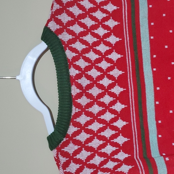 SOLD!! HALLMARK CHANNEL My Christmas Movie Watching Sweater - Size Large - Picture 5 of 7